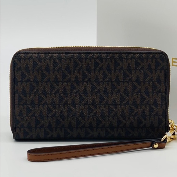 Michael Kors Large Flat Multifunctional Phone Case Wallet - Picture 3 of 6